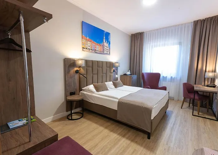 Topaz Centrum 3* Poznan