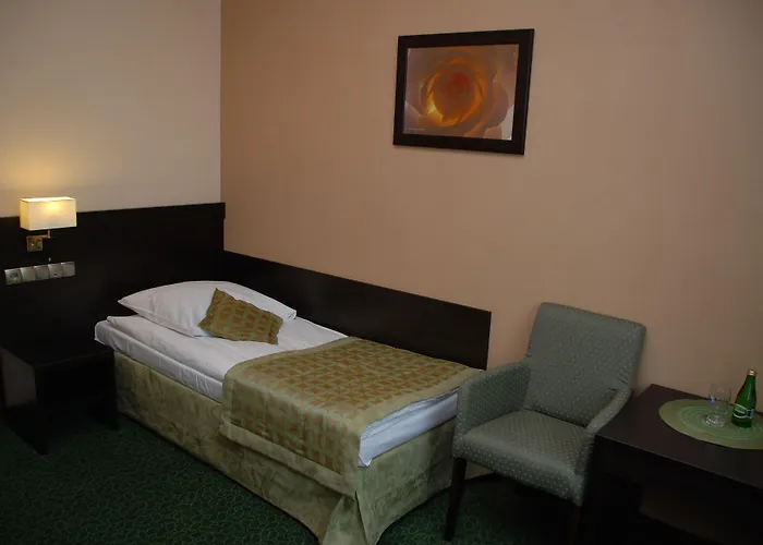 Topaz Centrum 3* Poznan