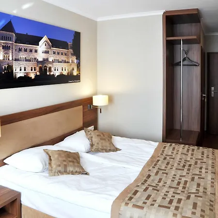 Topaz Centrum 3*