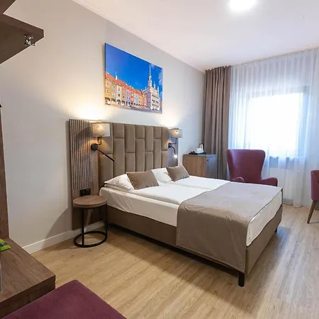 Topaz Centrum 3* Poznań