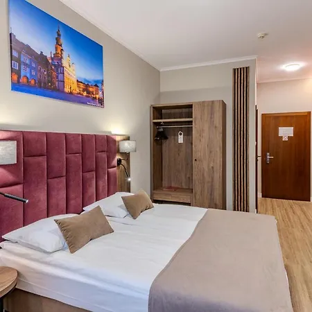 Topaz Centrum Готель 3*