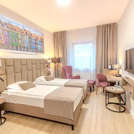 Topaz Centrum Готель 3*