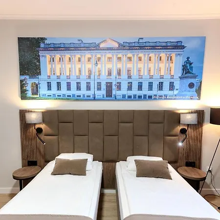 Topaz Centrum Готель Познань