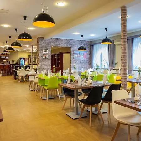 Topaz Centrum 3* Poznań