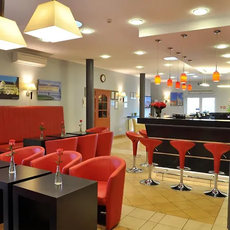 波兹南中心托帕兹酒店 波兹南