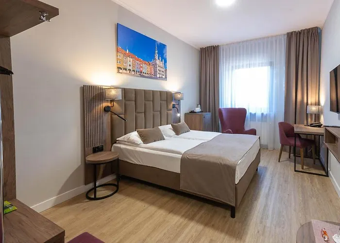 Отель Topaz Centrum